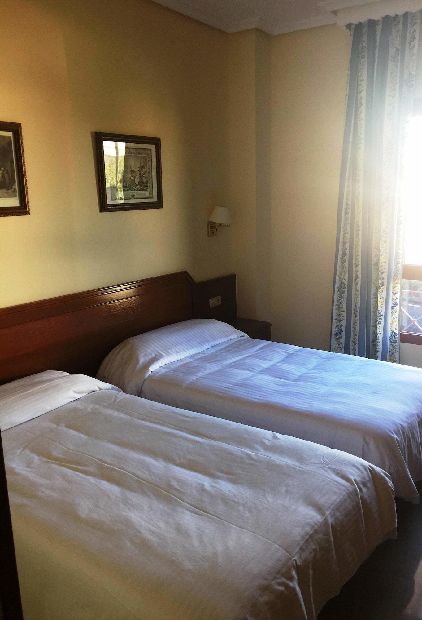 Hotel Humanes Humanes de Madrid Bagian luar foto