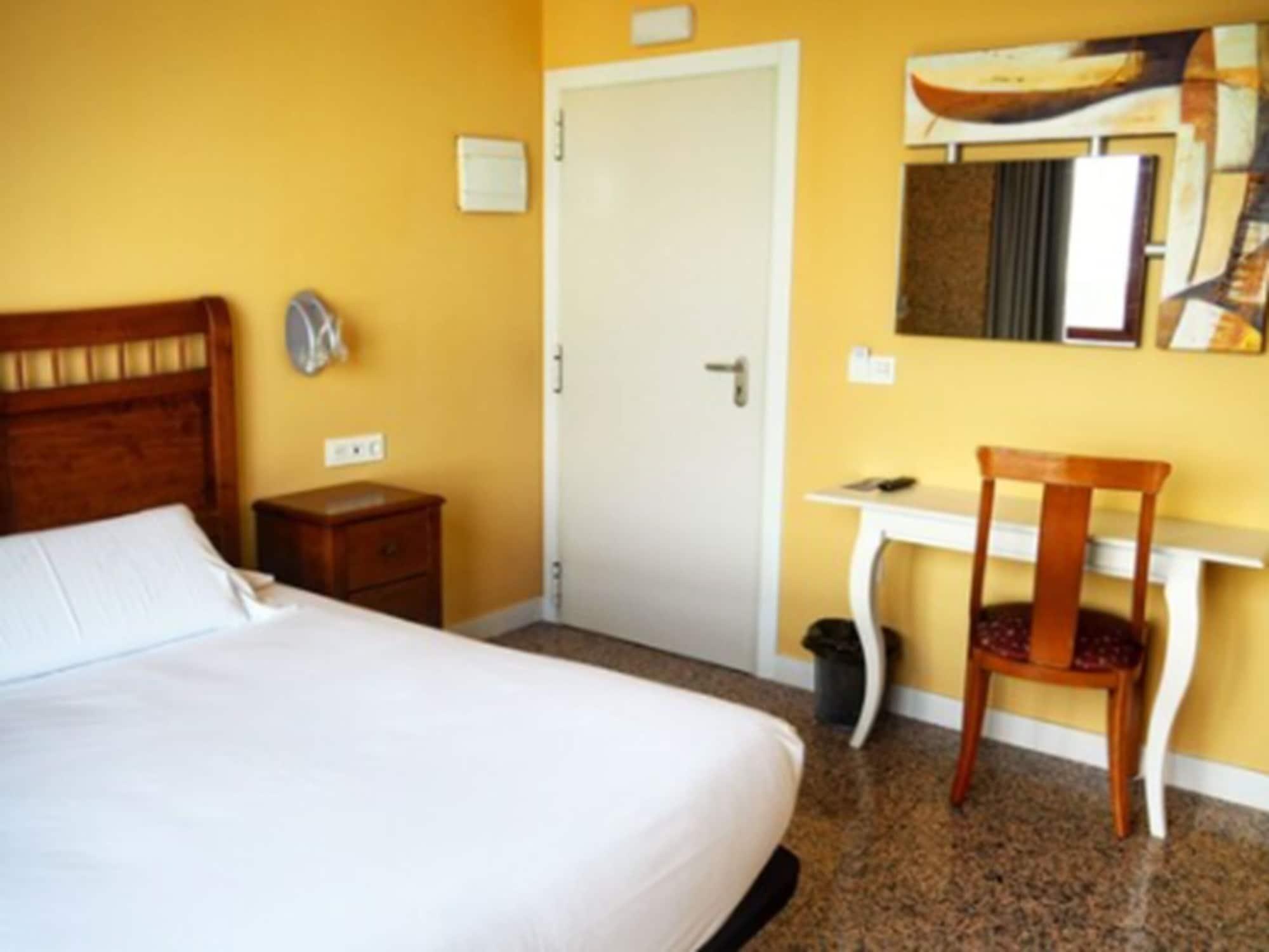 Hotel Humanes Humanes de Madrid Bagian luar foto