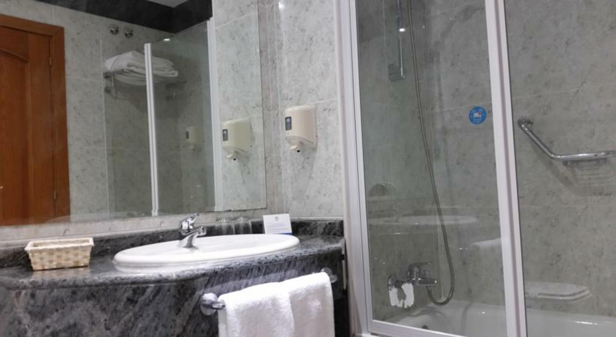 Hotel Humanes Humanes de Madrid Bagian luar foto