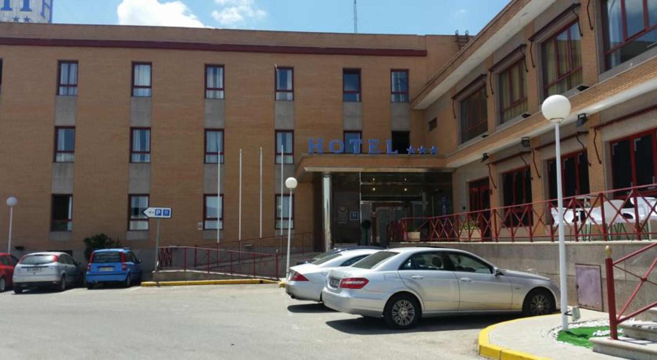 Hotel Humanes Humanes de Madrid Bagian luar foto