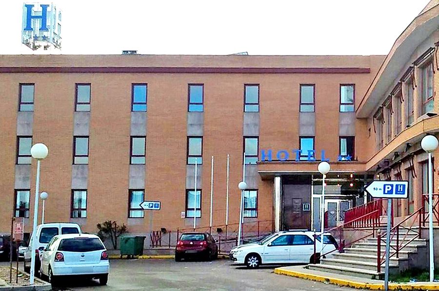 Hotel Humanes Humanes de Madrid Bagian luar foto