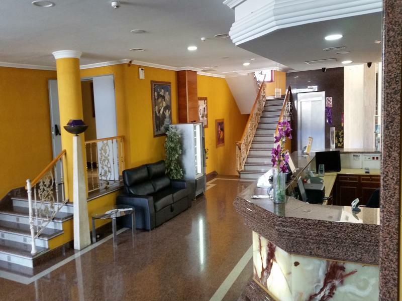 Hotel Humanes Humanes de Madrid Bagian luar foto