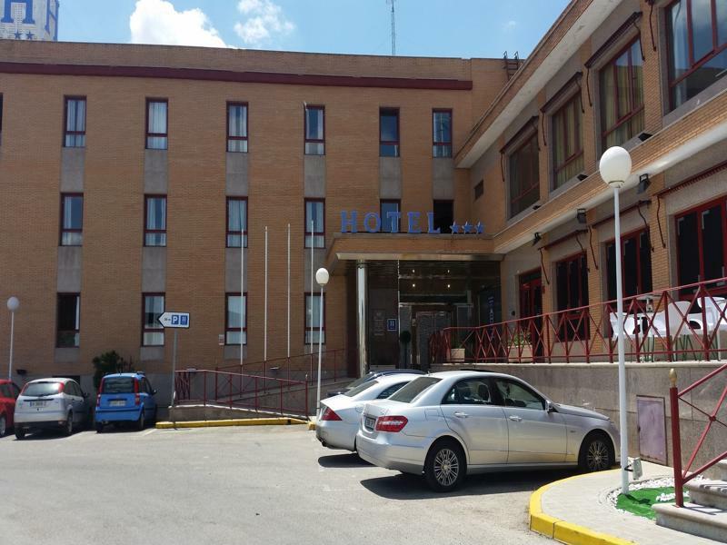 Hotel Humanes Humanes de Madrid Bagian luar foto